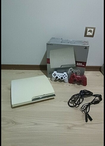 PlayStation 3 plus (Beyaz)
