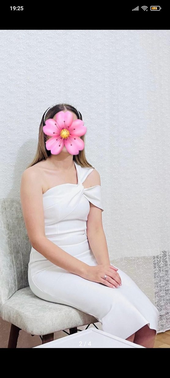 Beyaz Drapeli Uzun Straplez Kalem Elbise - Görsel 2