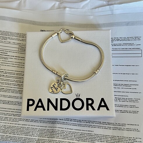  Beden Pandora Kilitli kalp charm