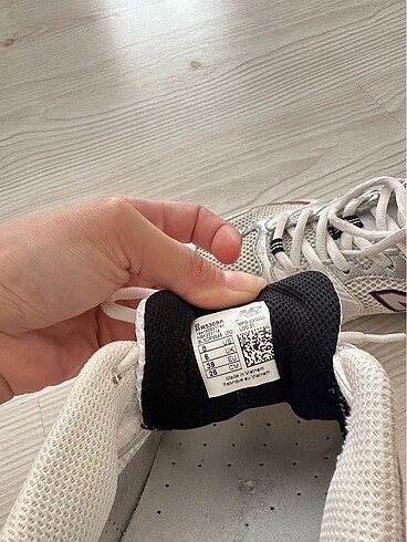 39 Beden New balance 530 kırmızı
