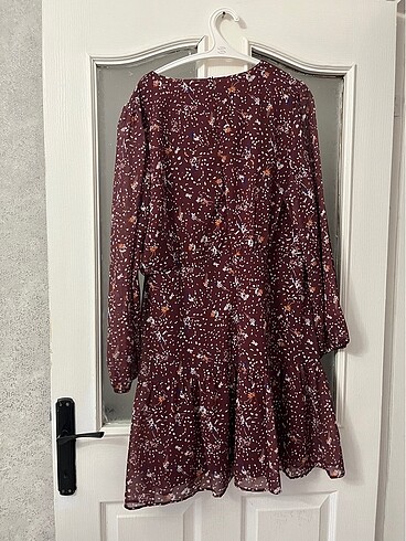 46 Beden bordo Renk Bordo çiçek desenli dokuma elbise