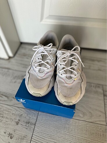 Adidas Ozweego beyaz