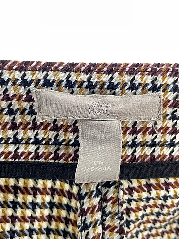 34 Beden çeşitli Renk H&M Kumaş Pantolon %70 İndirimli.
