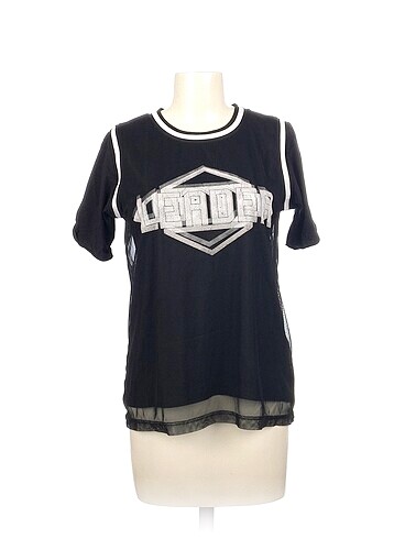 Mudo T-shirt %70 İndirimli.