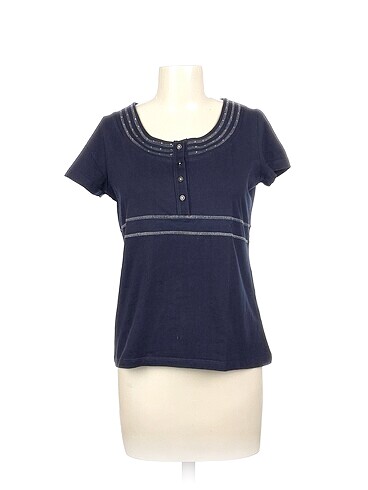 Diğer T-shirt %70 İndirimli.
