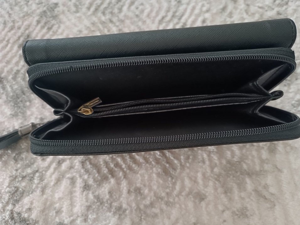 Siyah Deri Fermuarlı Kadın Cüzdanı - Görsel 3