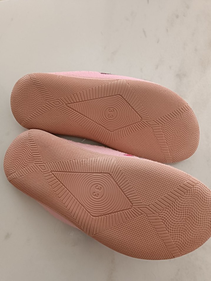 Kız Çocuk Pembe Desenli Sıcak Ev Terliği - Görsel 3