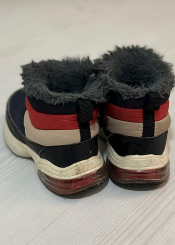 24 Beden lacivert Renk Erkek Çocuk Kürklü Çok Renkli Street Wear Bot