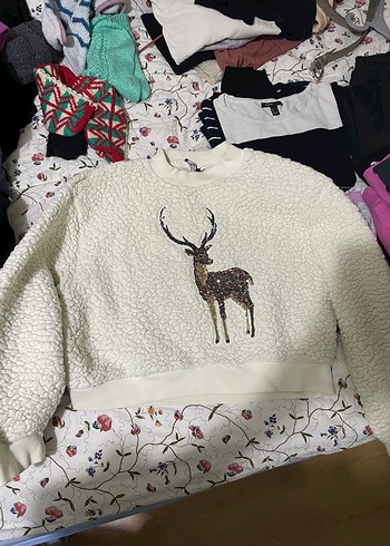 Beyaz Nakışlı Kadın Peluş Sweatshirt