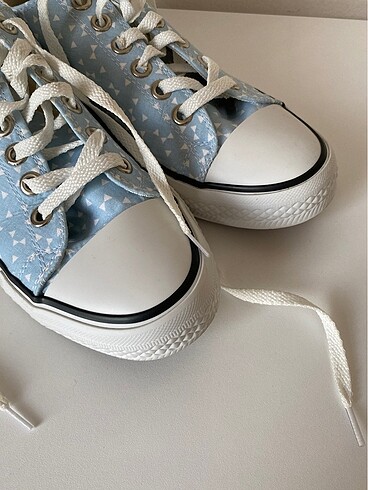 Converse model spor ayakkabı