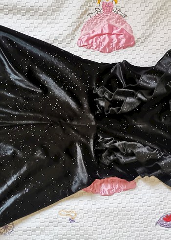 6 Yaş Beden Kız Çocuk Siyah Gotik Fırfırlı Elbise