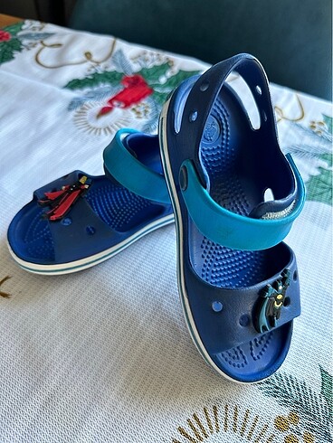28 Beden Crocs Sandalet Orijinal