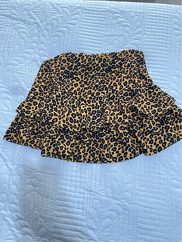 Leoparli etek