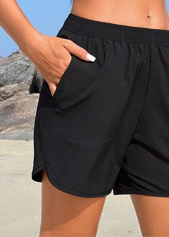 kadın deniz şortu ve koton mayo - Görsel 2