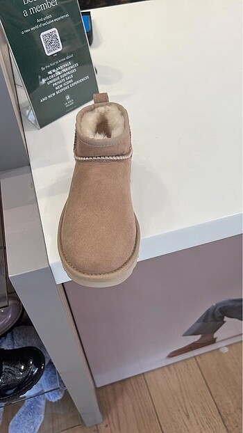 Ugg Mini