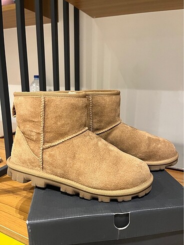 Ugg Ugg Mini