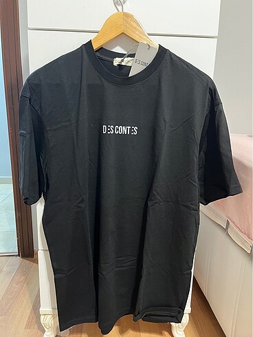 Des Contes Tshirt
