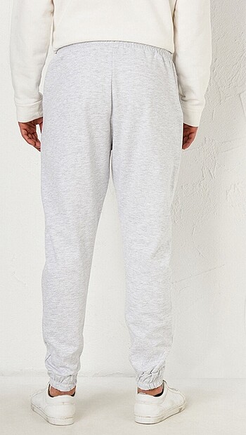 Lcw etiketli eşofman altı - Görsel 3