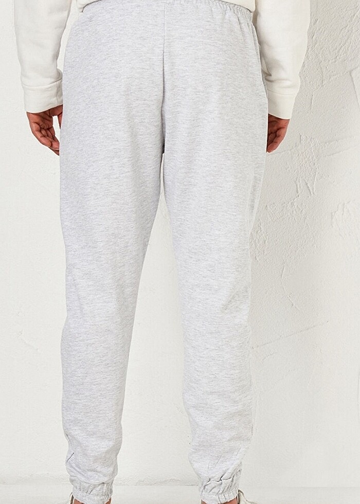 Lcw etiketli eşofman altı - Görsel 3