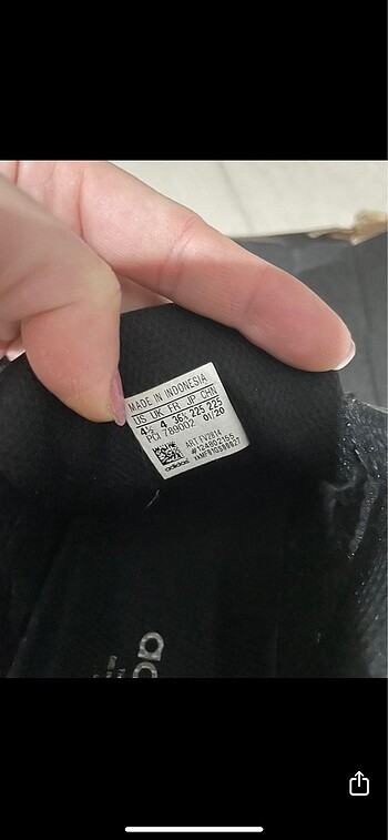 36,5 Beden siyah Renk Adidas spor ayakkabı