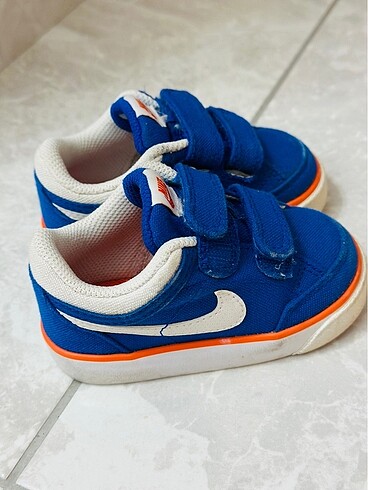 Nike spor ayakkabı