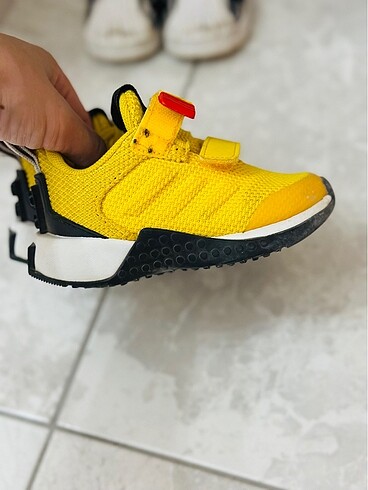 21 Beden Adidas spor ayakkabı