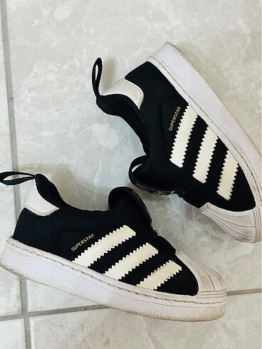 20 Beden Adidas spor ayakkabı