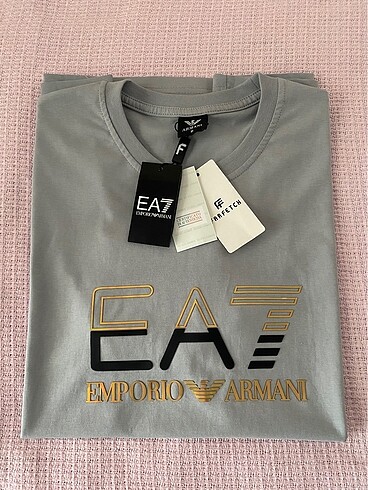 EA7 tişört
