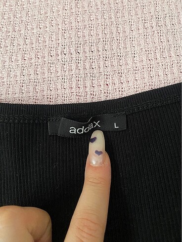 l Beden siyah Renk düğemeli crop