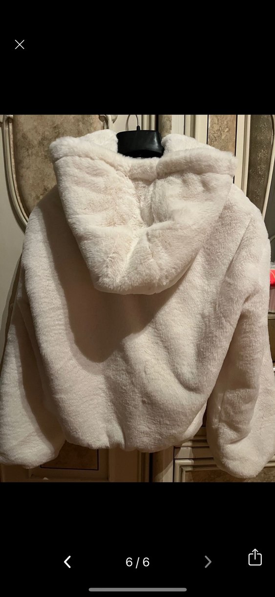 Beyaz Kapüşonlu Kadın Peluş Ceket - Görsel 2