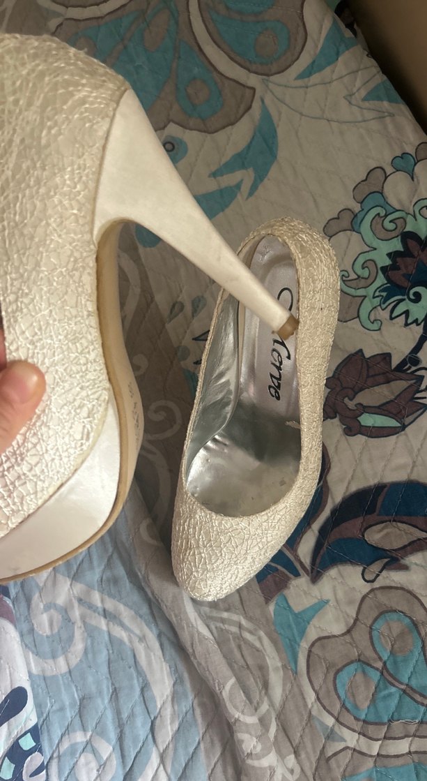 Dantel Detaylı Beyaz Vintage Dolgu Topuklu Ayakkabı - Görsel 3