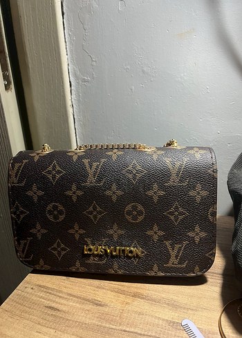 Zincir Detaylı Kahverengi Deri Kadın Çanta - Görsel 3