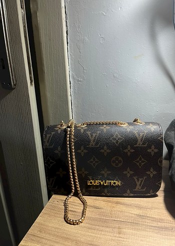 Zincir Detaylı Kahverengi Deri Kadın Çanta - Görsel 2