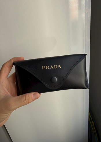 Prada Siyah Deri Gozluk Kilifi