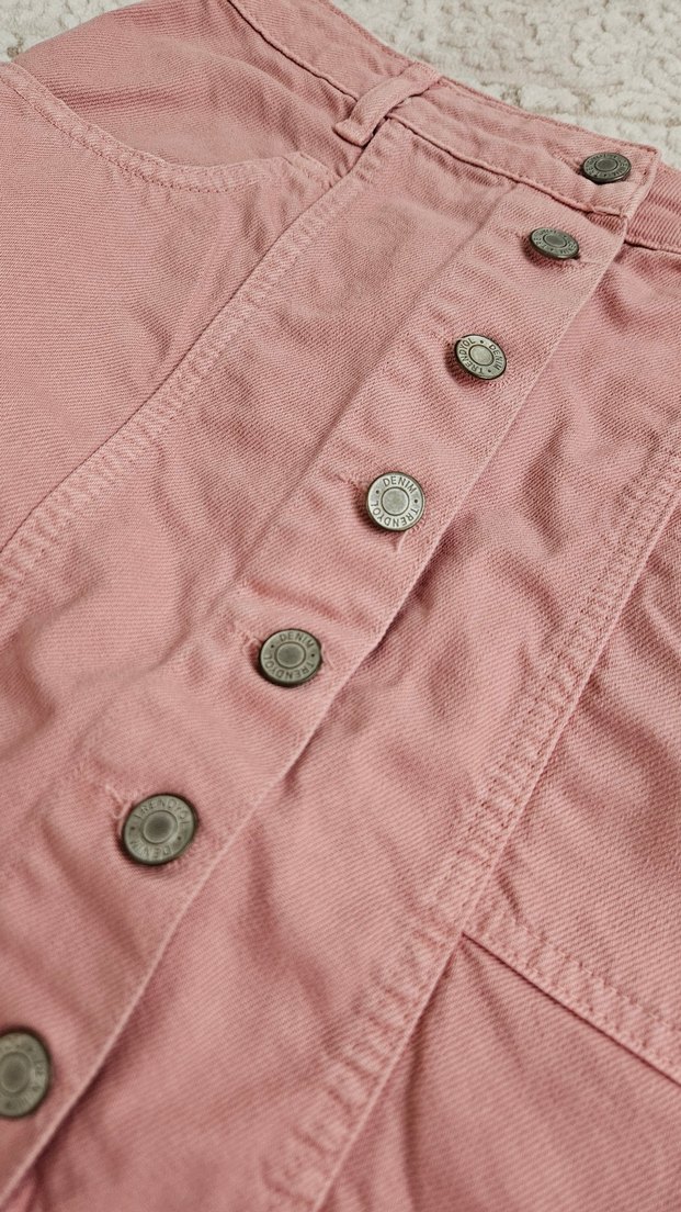 Düğmeli Pembe Kot Mini Etek - Görsel 4