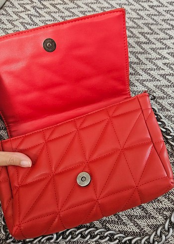 Kırmızı Kol Çantası - Görsel 6