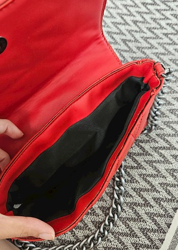 Kırmızı Kol Çantası - Görsel 5