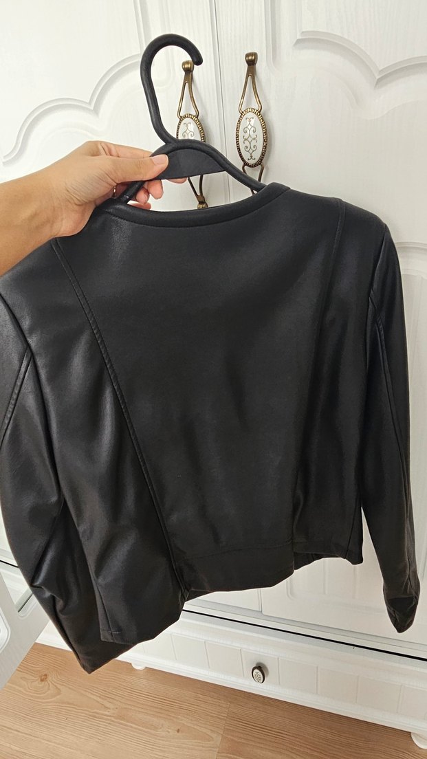 Siyah Deri Ceket Kadın - Görsel 4