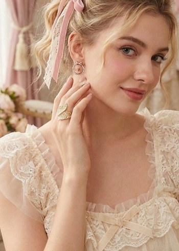 "Matmazelin Bahçe Sırrı" Vintage Küpe & Yüzük Kombini - Görsel 3