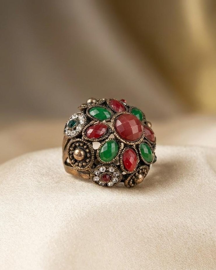 "Sarayın Saklı Bahçesi" Vintage Yüzük - 18 Numara - Görsel 2