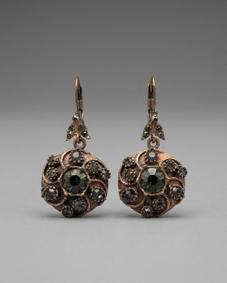 "Gölge Valsi" Antik Bronz ve Füme Kristal Vintage Küpe - Görsel 3