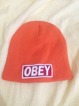 Obey OBEY BERE