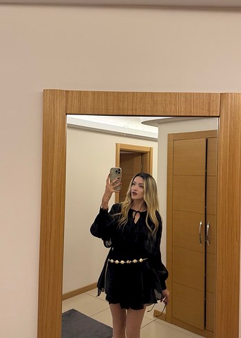 Şeffaf Detaylı Siyah Midi Elbise - Görsel 3