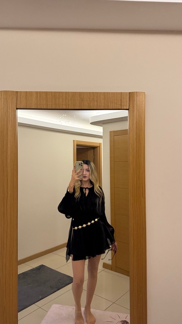 Şeffaf Detaylı Siyah Midi Elbise - Görsel 2