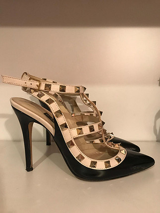 valentino model stiletto