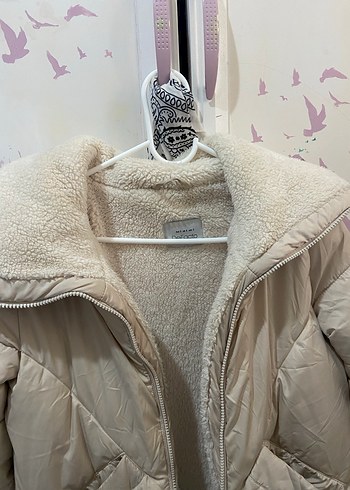 Beyaz Kadın Peluş Detaylı Kışlık Mont - Görsel 4