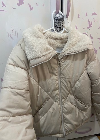 Beyaz Kadın Peluş Detaylı Kışlık Mont - Görsel 2