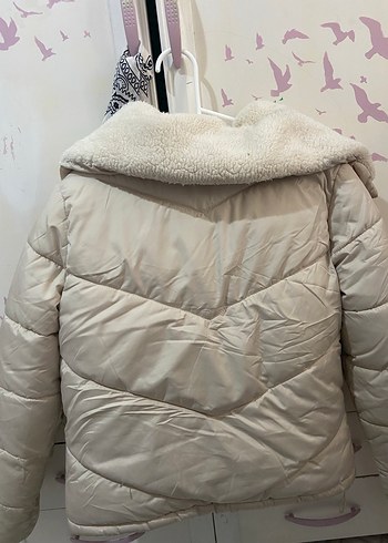 Beyaz Kadın Peluş Detaylı Kışlık Mont - Görsel 6