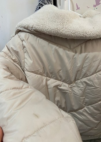 Beyaz Kadın Peluş Detaylı Kışlık Mont - Görsel 7