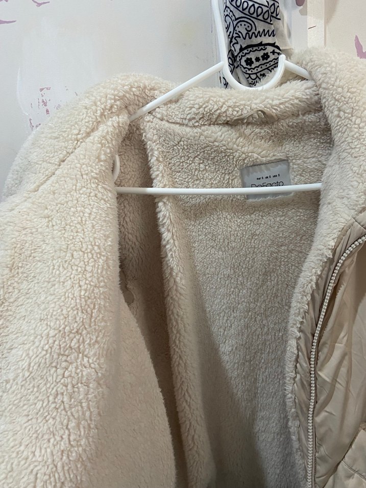 Beyaz Kadın Peluş Detaylı Kışlık Mont - Görsel 5